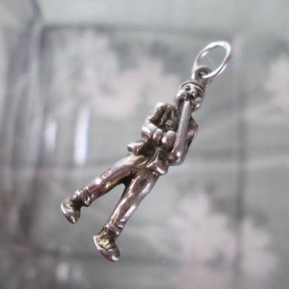 Silver Bracelet Charm CLARINET PLAYER Woodwind - Picture 4 of 6